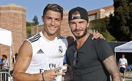 皇马右后卫告急！哈维·阿隆索面临五大选择，巴尔韦德成最佳替身