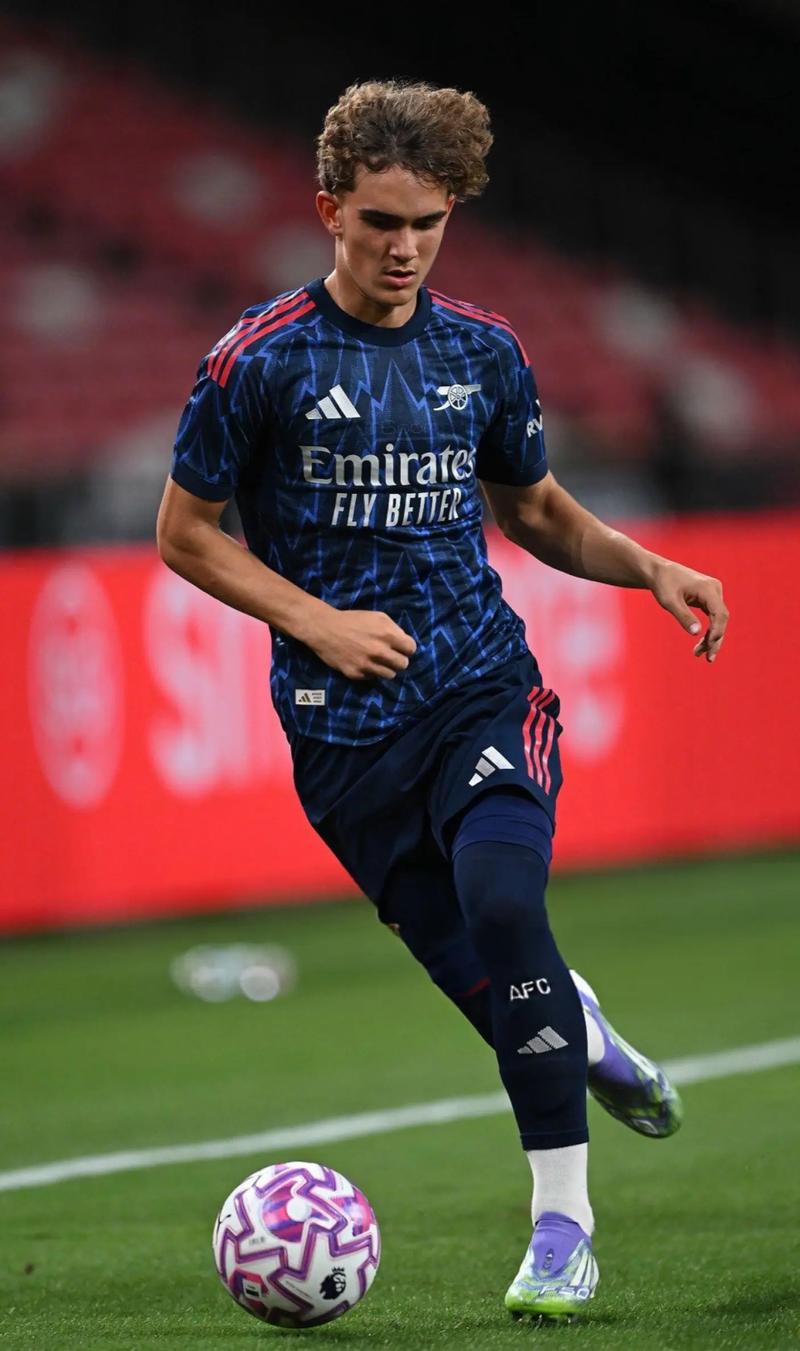 布里兰联主场迎战江原FC，双方均实力强劲，预计战成1：1或2：1。