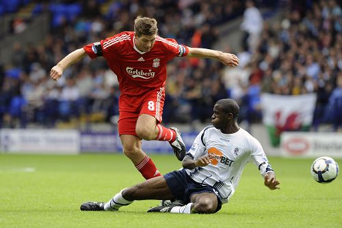 梅西不是不防守，而是将更多的精力都投入到进攻中去了！